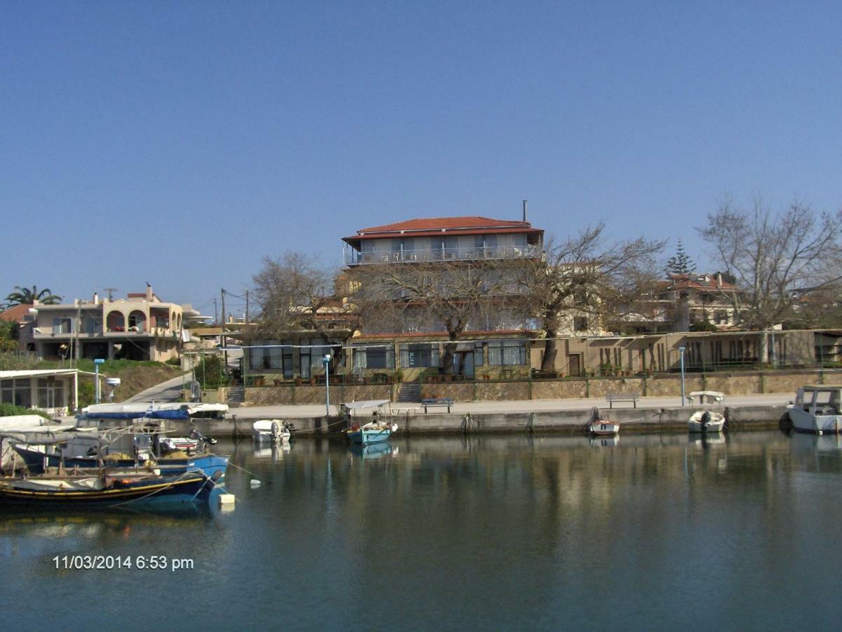 Savvas Hotel Agios Thomas  Exterior photo